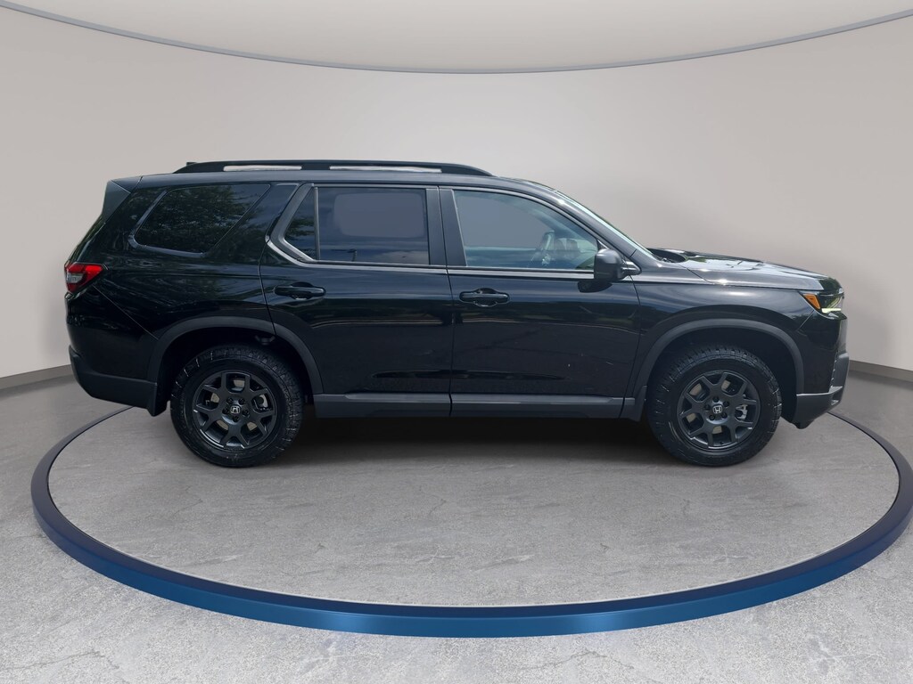 New 2026 Honda Pilot TrailSport SUV