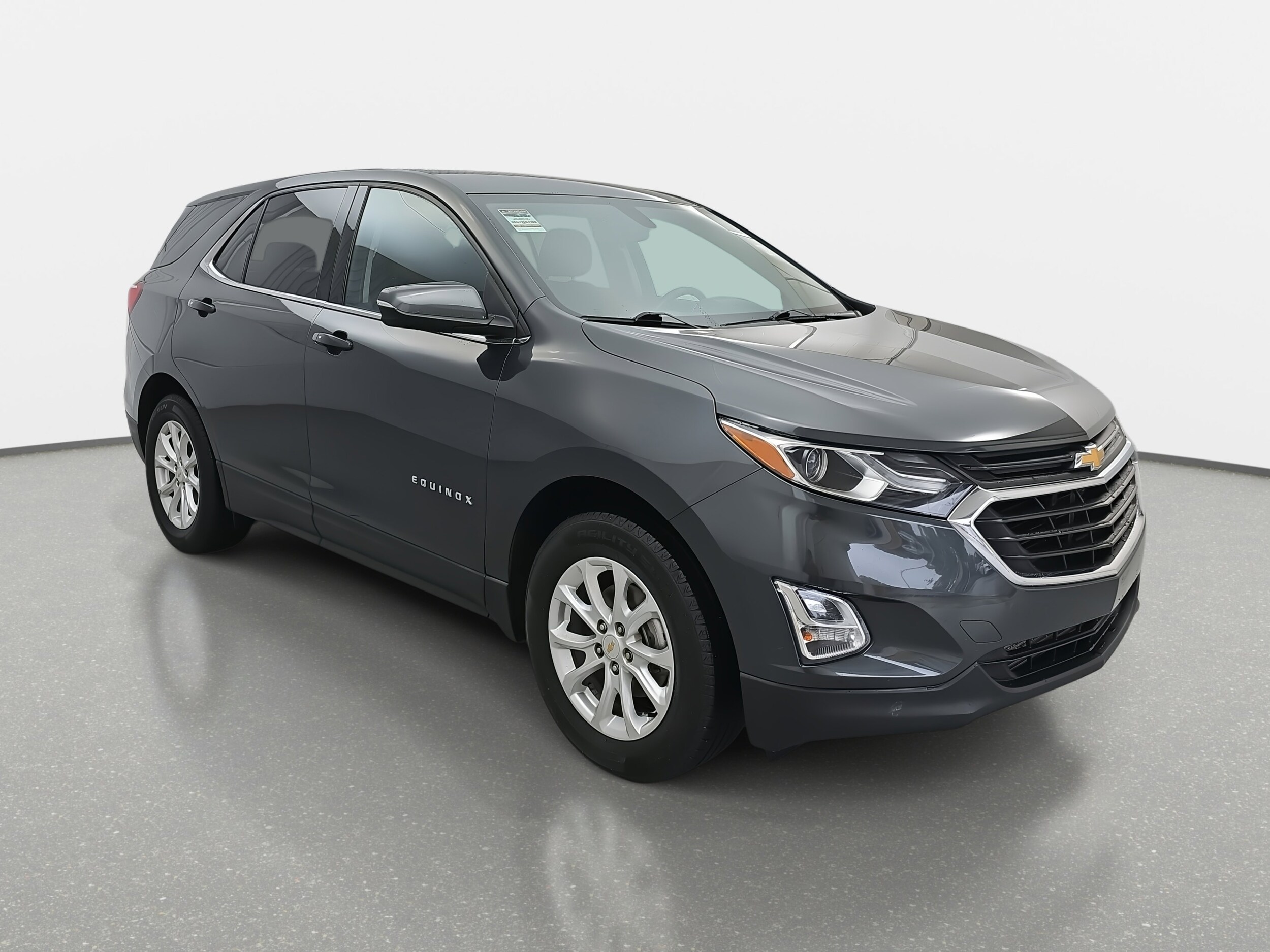 2018 Chevrolet Equinox LT photo 3