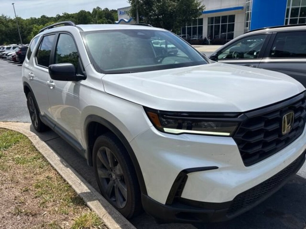 Used 2025 Honda Pilot Sport SUV