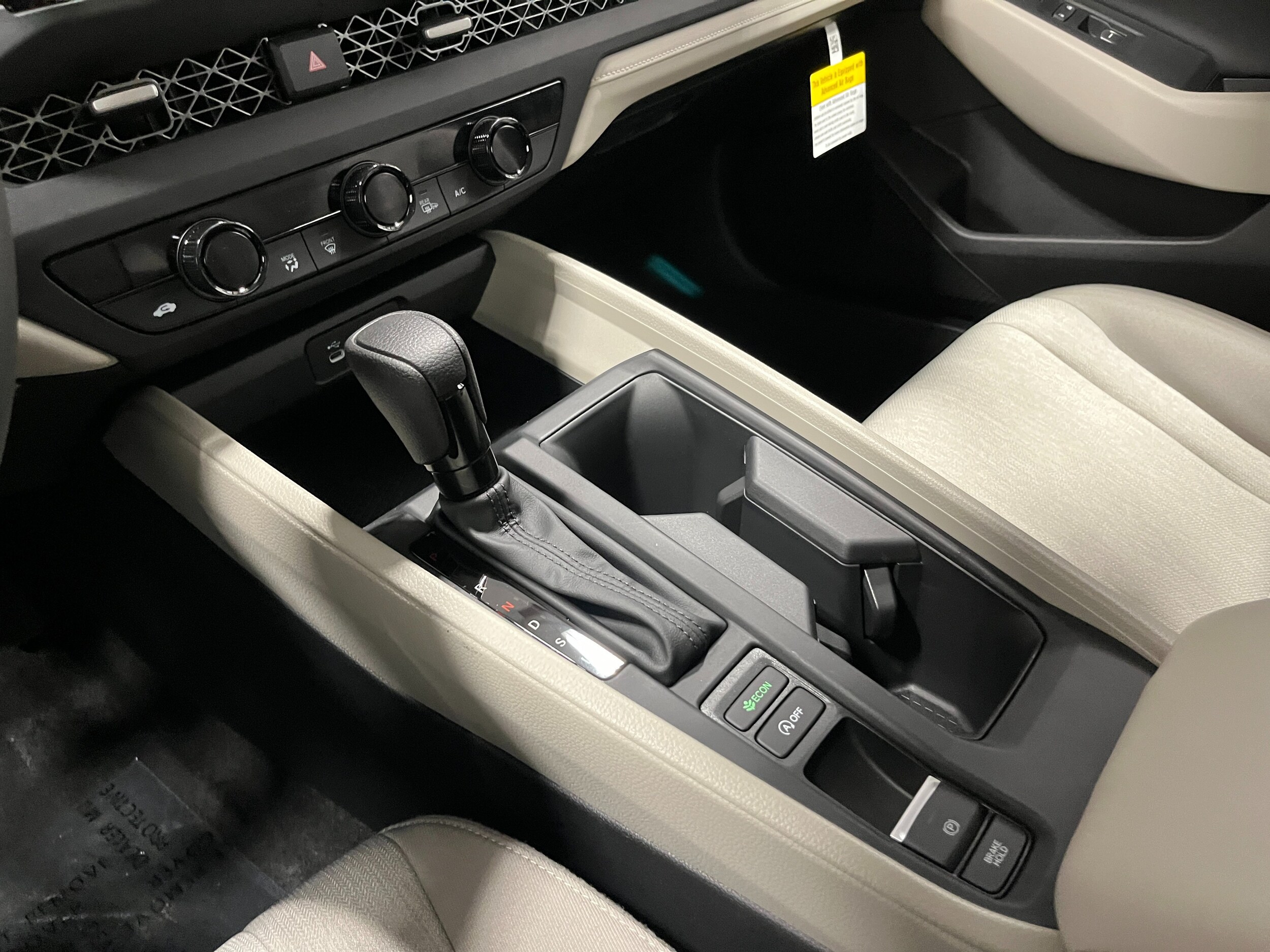 2025 Honda Accord SE - Photo 22