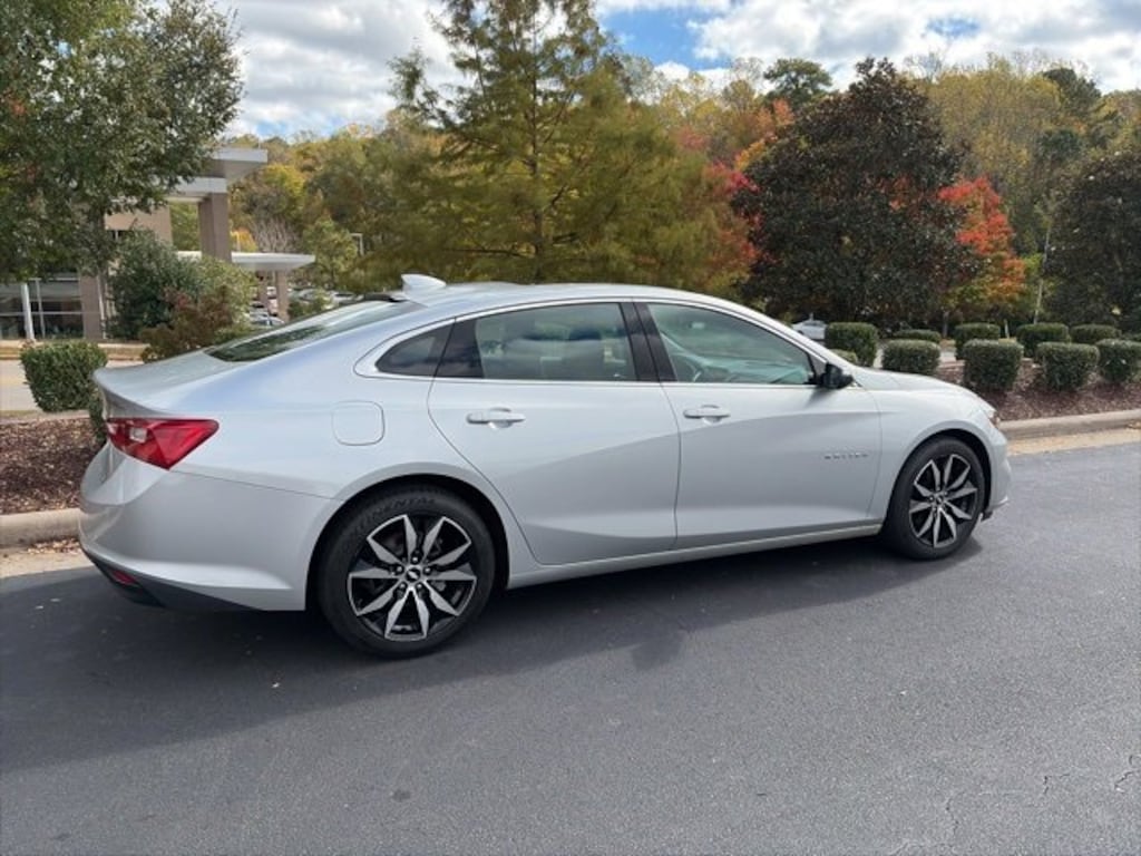 Used 2018 Chevrolet Malibu LT Sedan