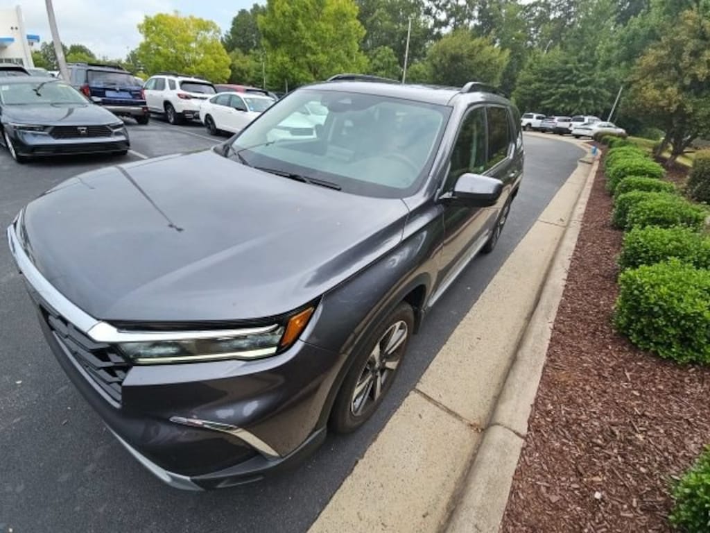 Certified 2024 Honda Pilot Touring SUV