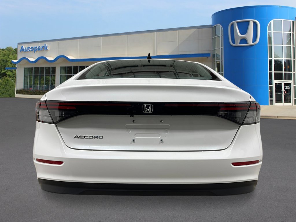 2025 Honda Accord SE photo 4