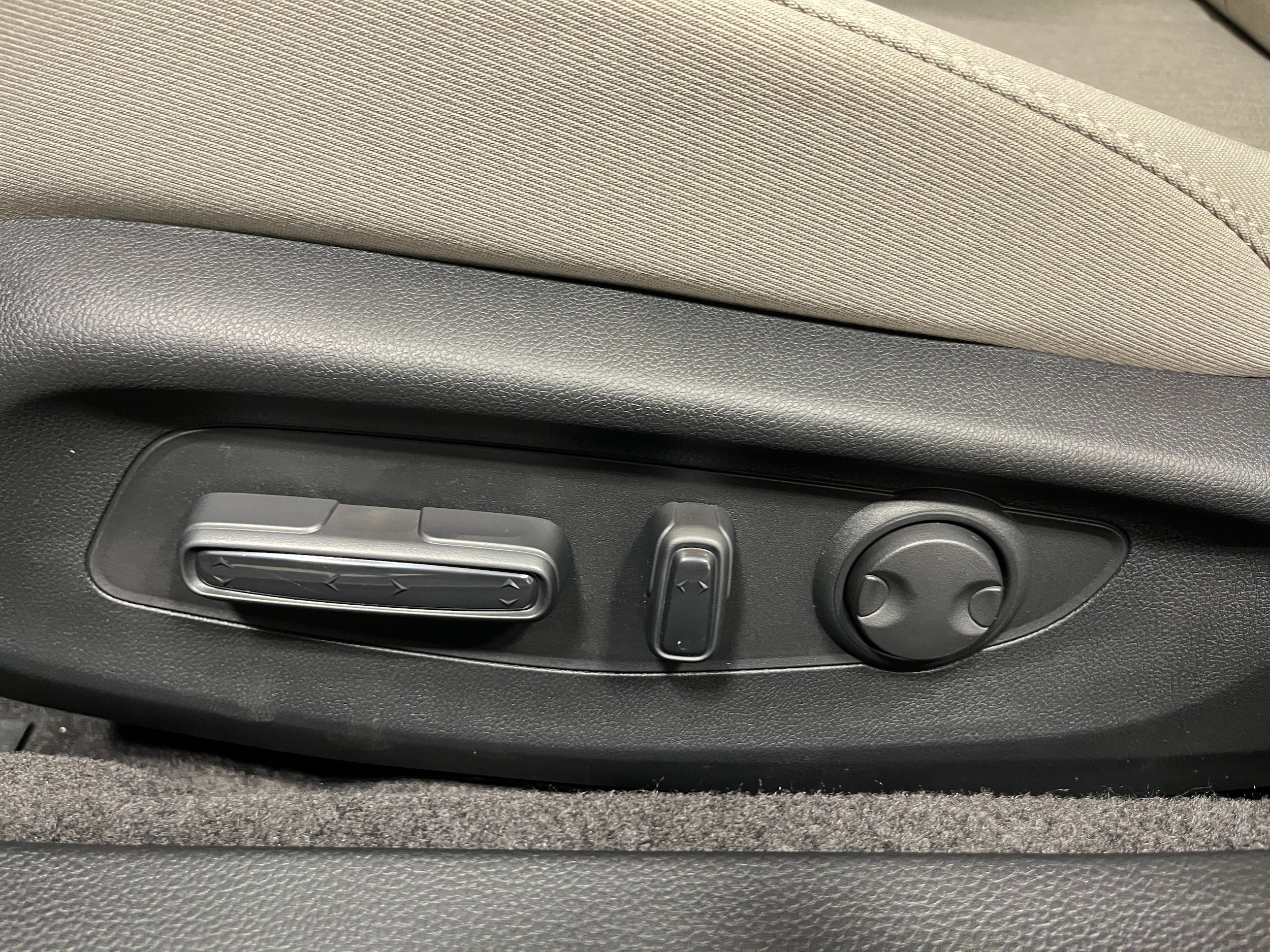 2025 Honda Accord SE - Photo 13