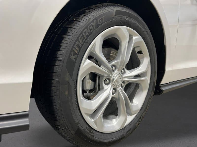 2025 Honda Accord LX - Photo 10