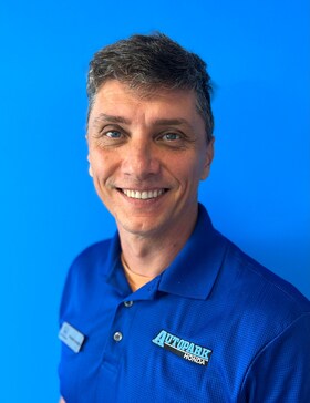 Staff member Alexander Lavrushin from ID_29e354158b41