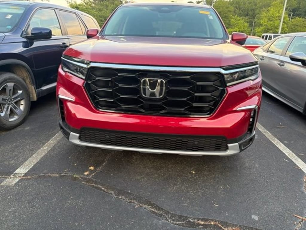 Used 2024 Honda Pilot Touring SUV