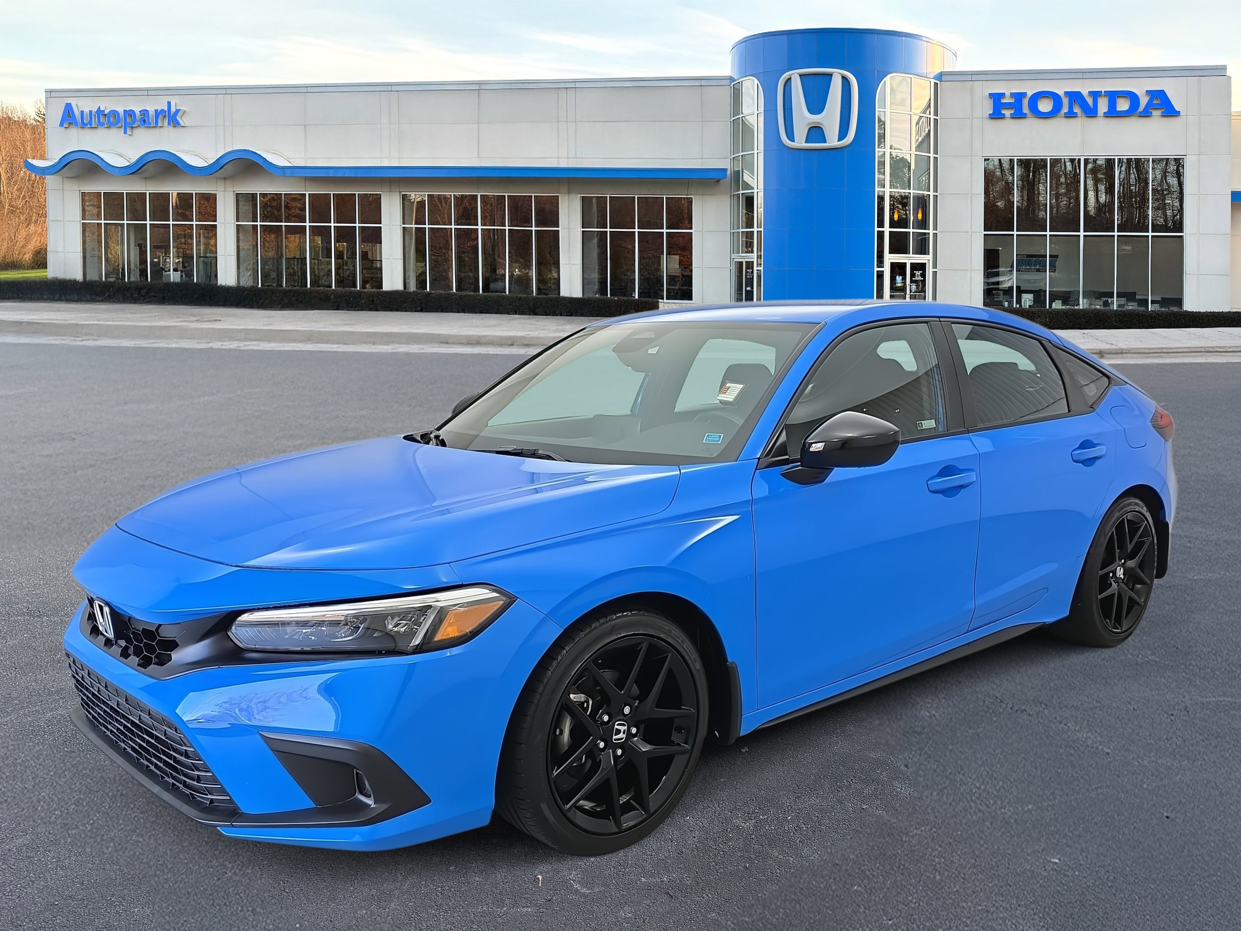 2024 Honda Civic Hatchback Sport's photo