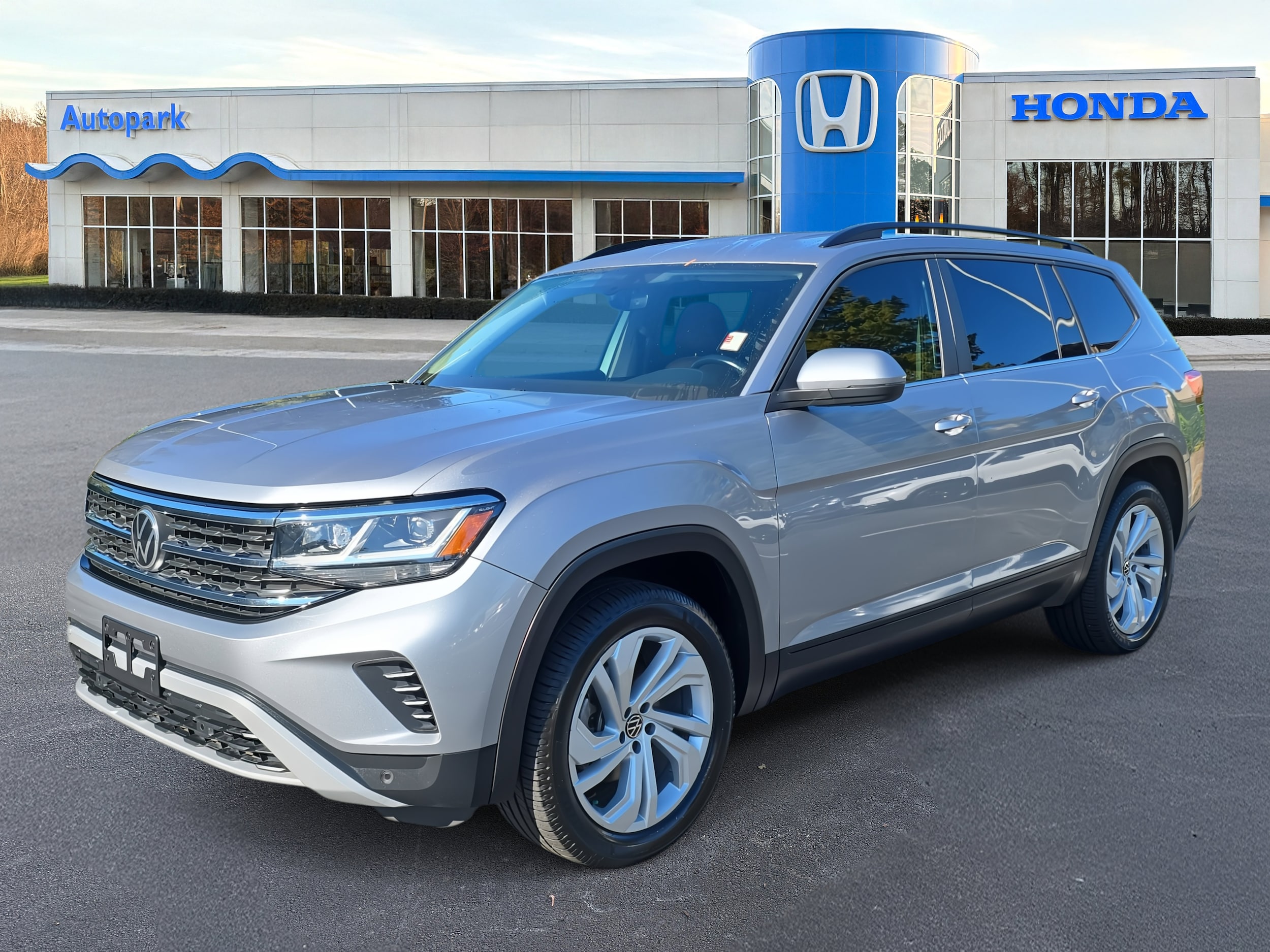 2021 Volkswagen Atlas SE w/Tech