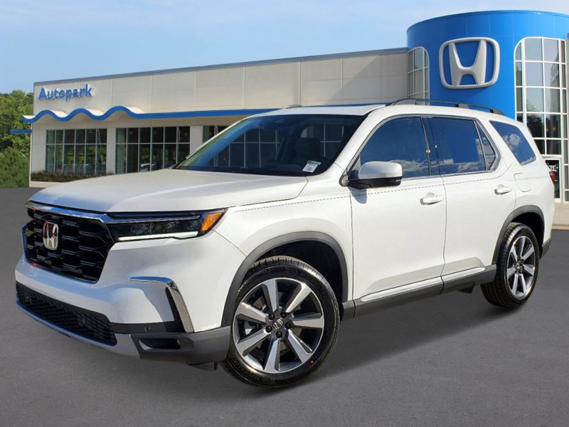 2025 Honda Pilot Touring's photo