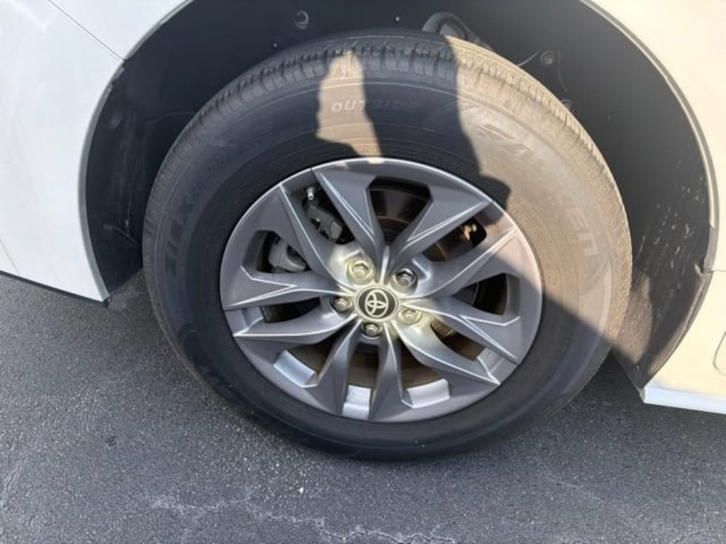 Used 2024 Toyota Sienna XLE Van Passenger Van