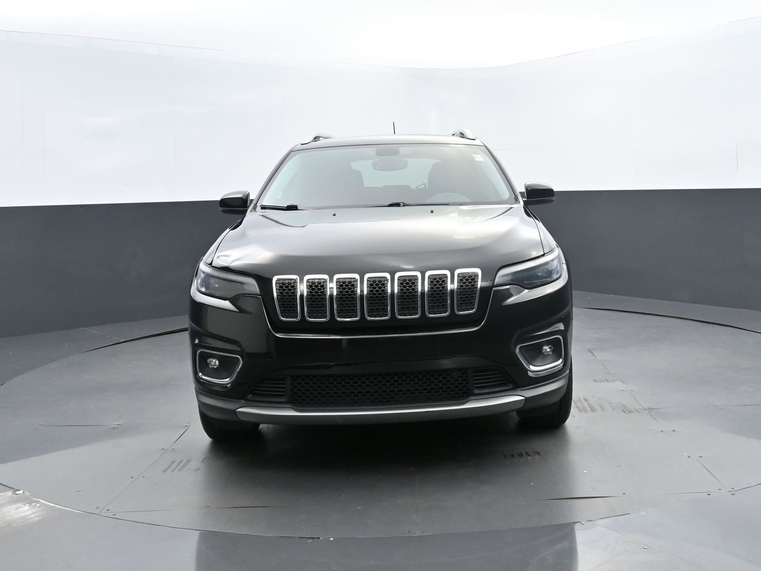 Used 2019 Jeep Cherokee Limited with VIN 1C4PJMDX6KD321885 for sale in Cary, NC