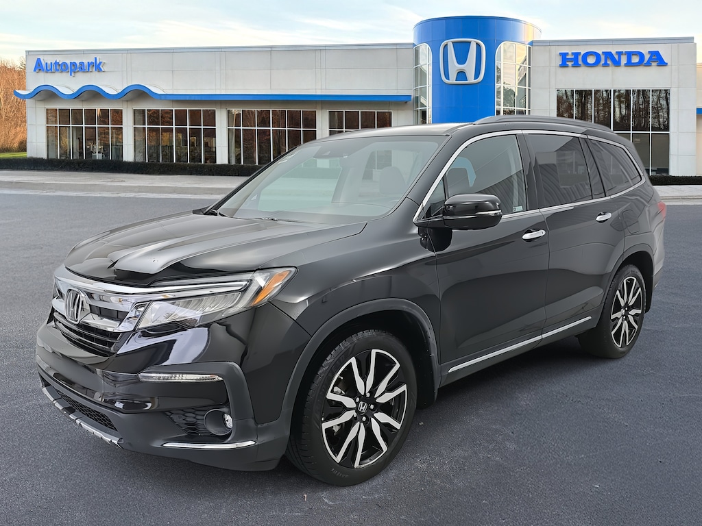 Used 2022 Honda Pilot Touring 8-Passenger SUV