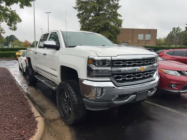 2017 Chevrolet Silverado 1500 LTZ photo 3