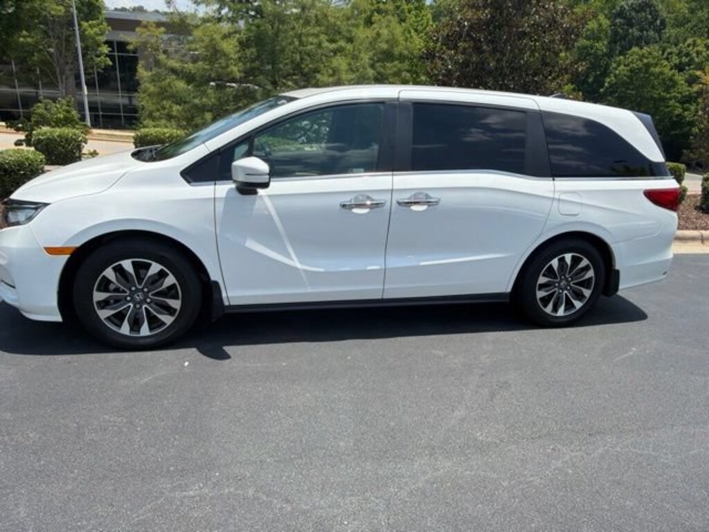 Used 2024 Honda Odyssey EX-L Van