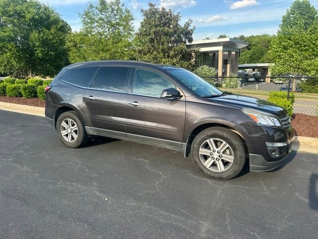 Used 2016 Chevrolet Traverse 2LT with VIN 1GNKRHKD9GJ208502 for sale in Cary, NC