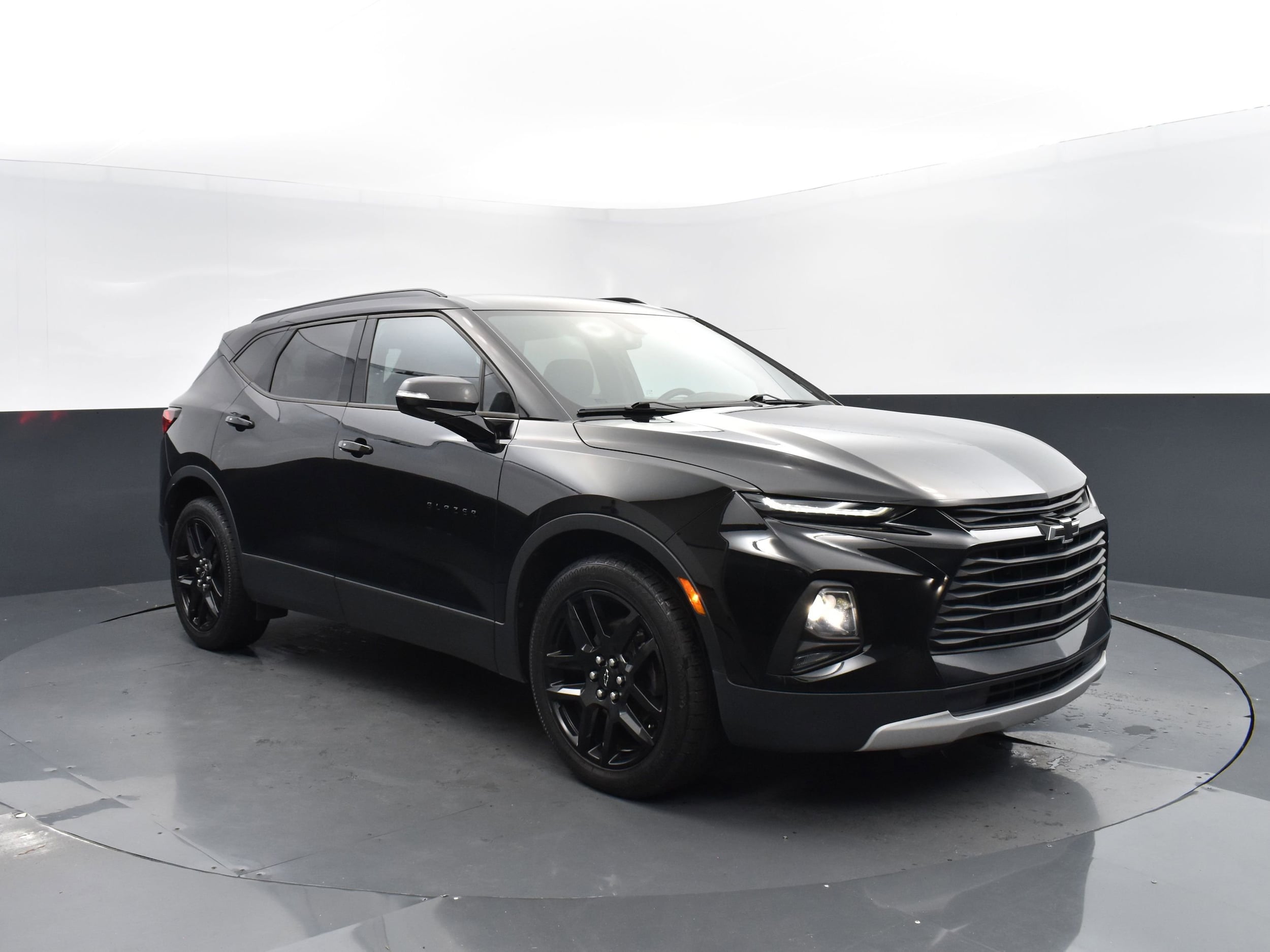 Used 2019 Chevrolet Blazer 2LT with VIN 3GNKBGRSXKS659738 for sale in Cary, NC