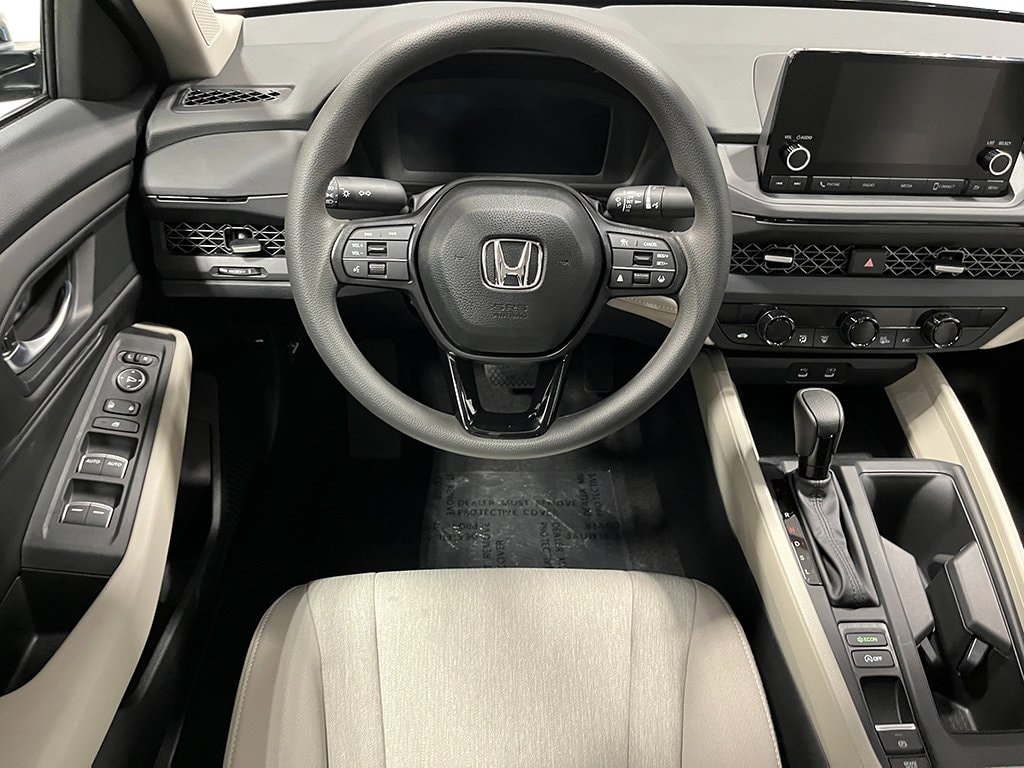 2025 Honda Accord SE - Photo 16