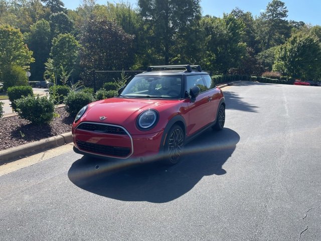 2025 Mini Cooper 2 Door Hardtop Signature photo 4