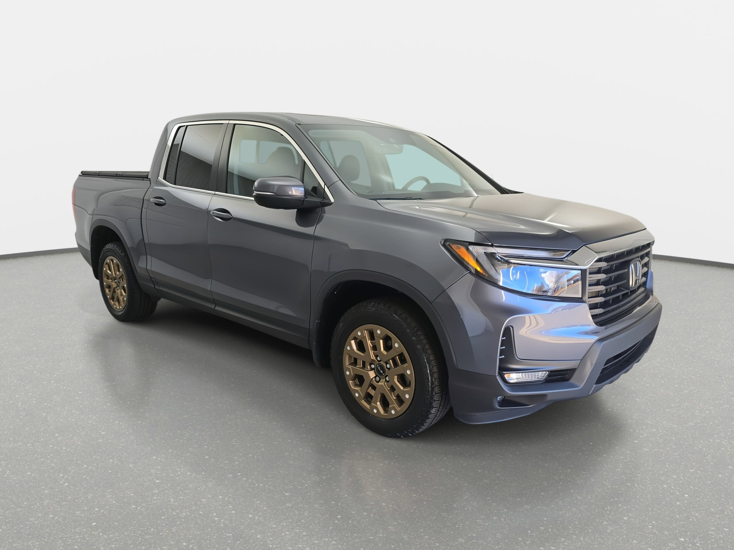 2023 Honda Ridgeline RTL photo 2