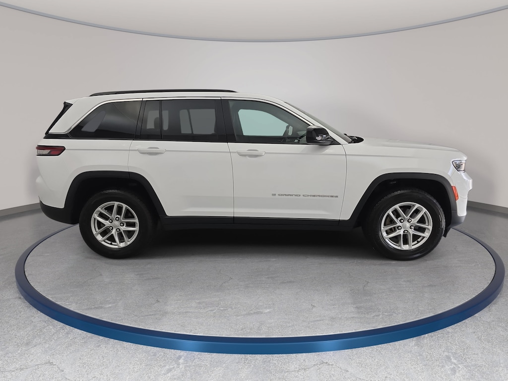 Used 2024 Jeep Grand Cherokee Laredo X SUV