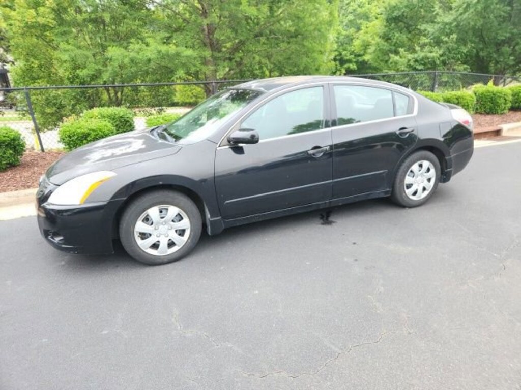Used 2011 Nissan Altima 2.5 S Sedan