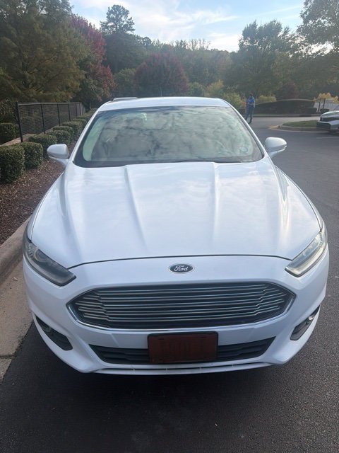 Used 2014 Ford Fusion SE Sedan
