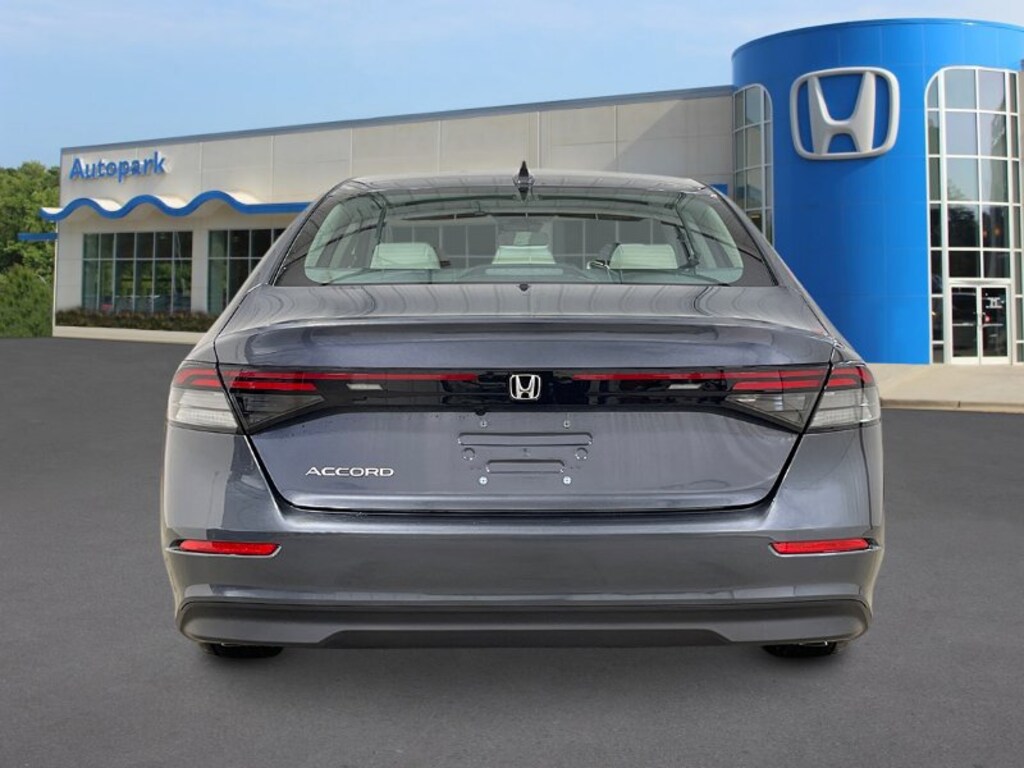 New 2025 Honda Accord LX Sedan