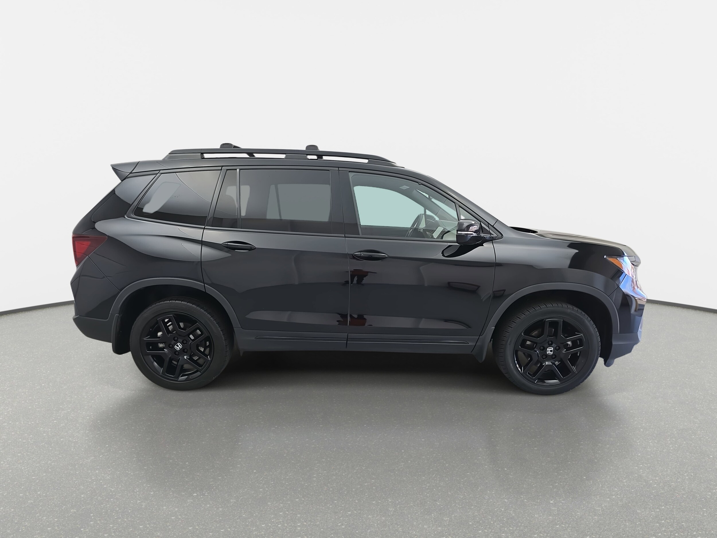 2024 Honda Passport Black Edition photo 3