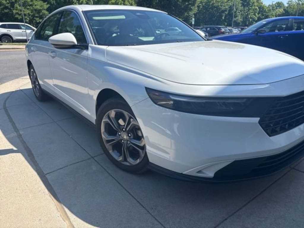 Used 2023 Honda Accord EX Sedan