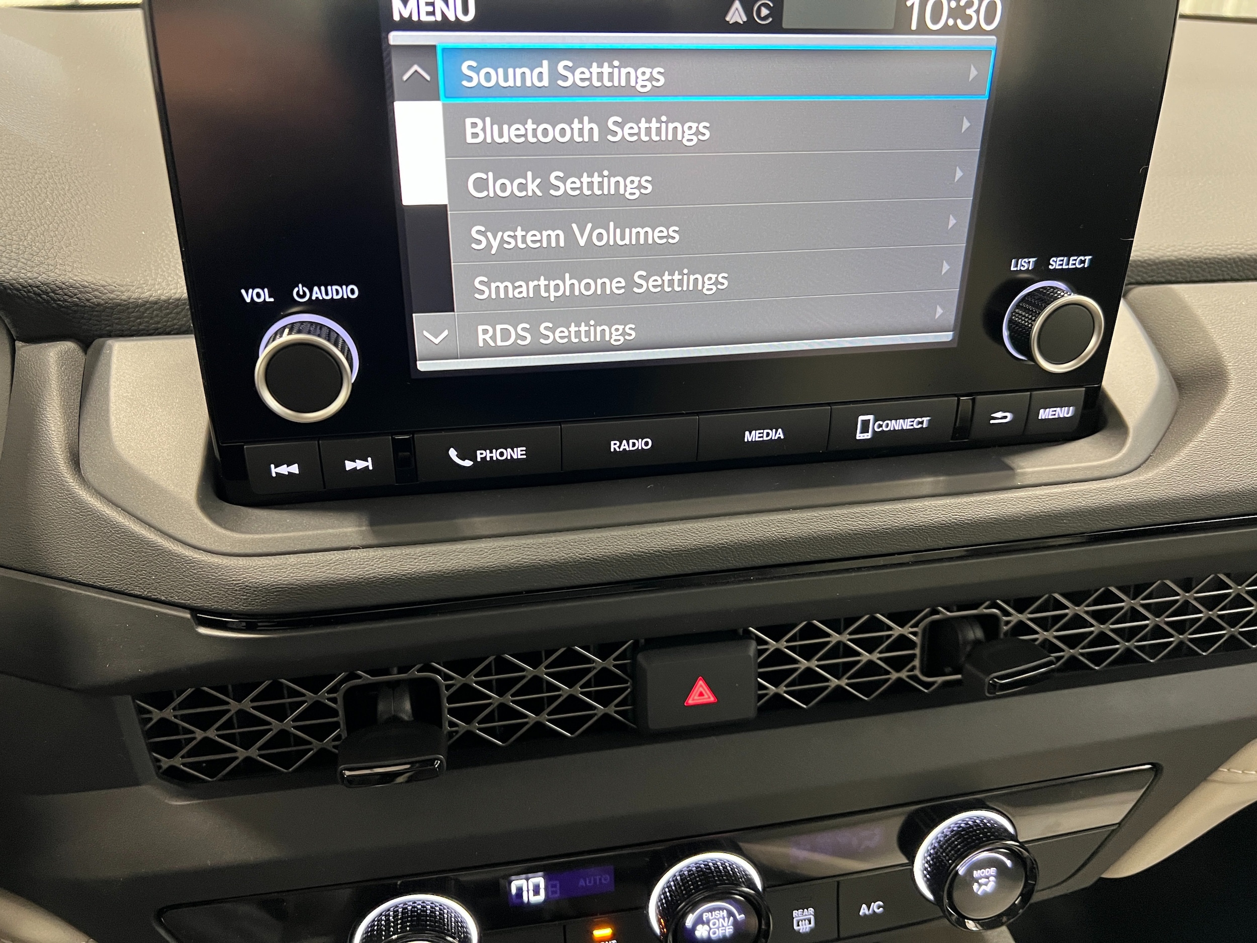 2025 Honda Accord LX - Photo 23