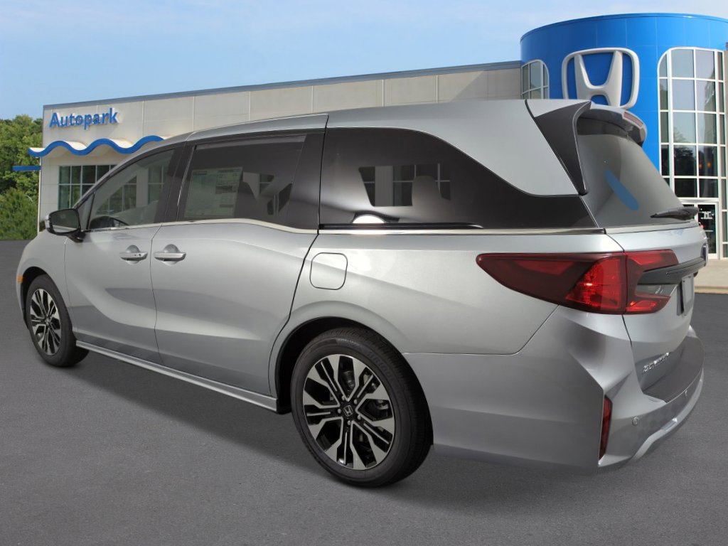 2026 Honda Odyssey Elite photo 2