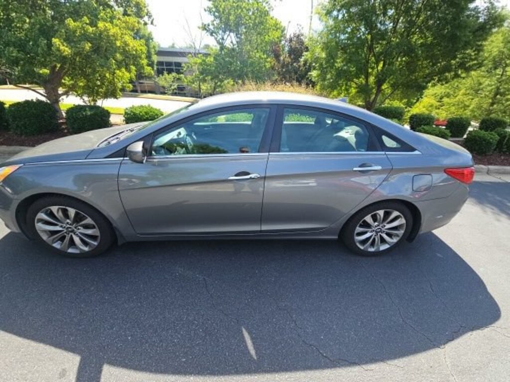 Used 2013 Hyundai Sonata SE Sedan