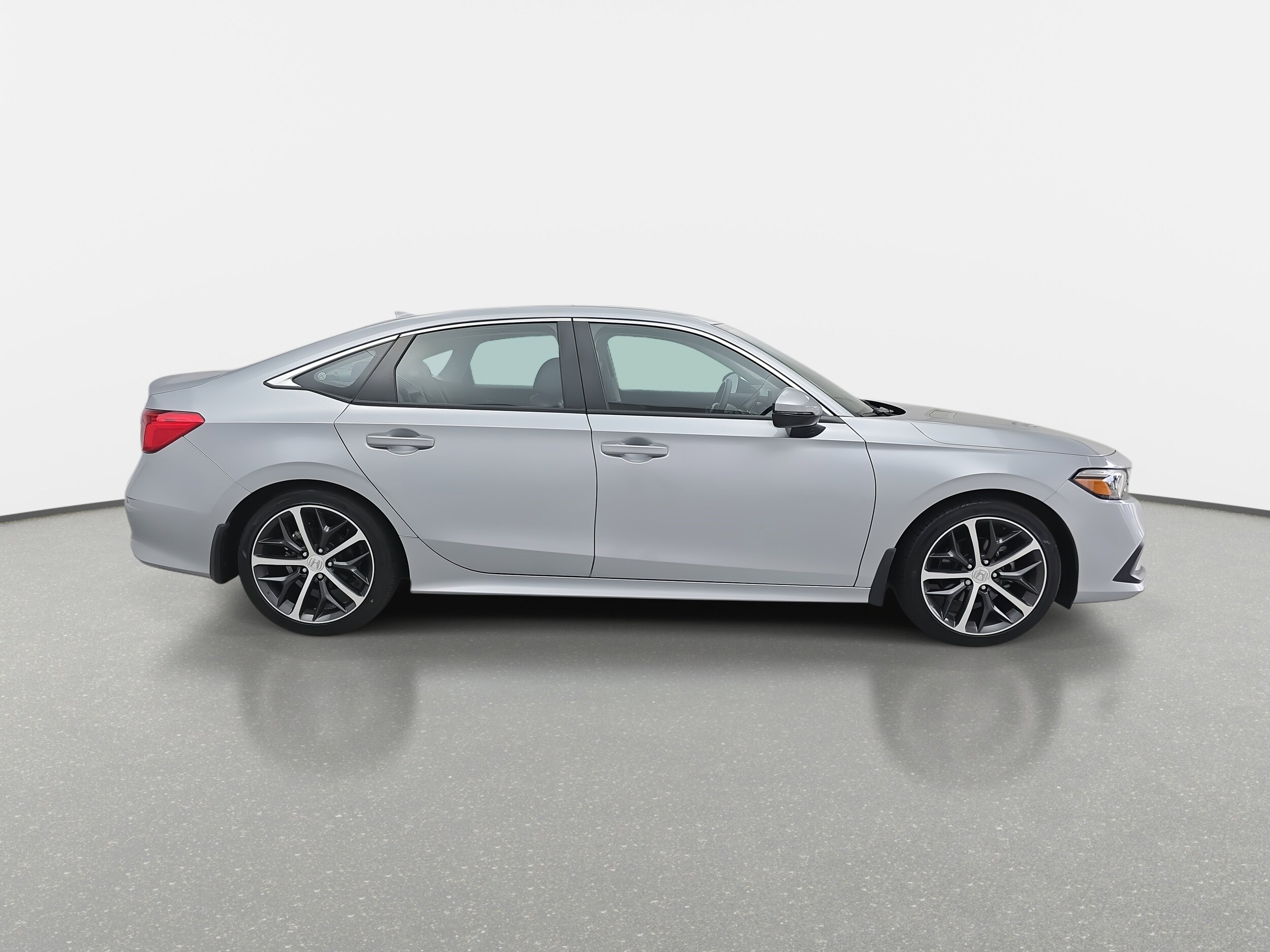 2024 Honda Civic Touring photo 2