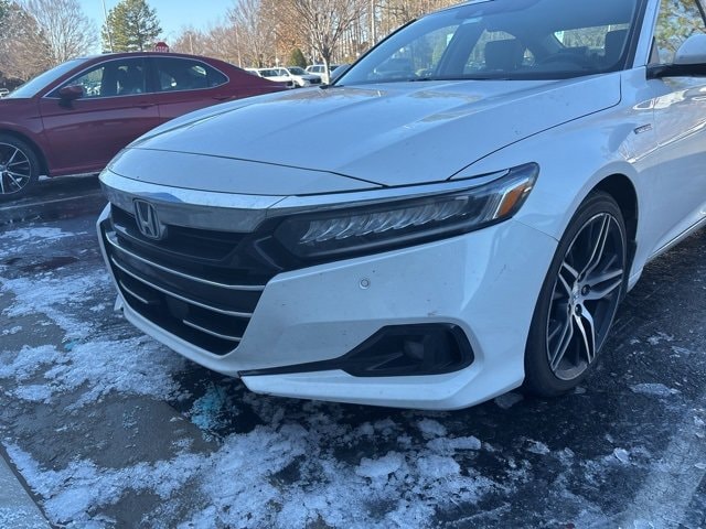 Used 2022 Honda Accord Hybrid Touring with VIN 1HGCV3F91NA007385 for sale in Northfield, Minnesota