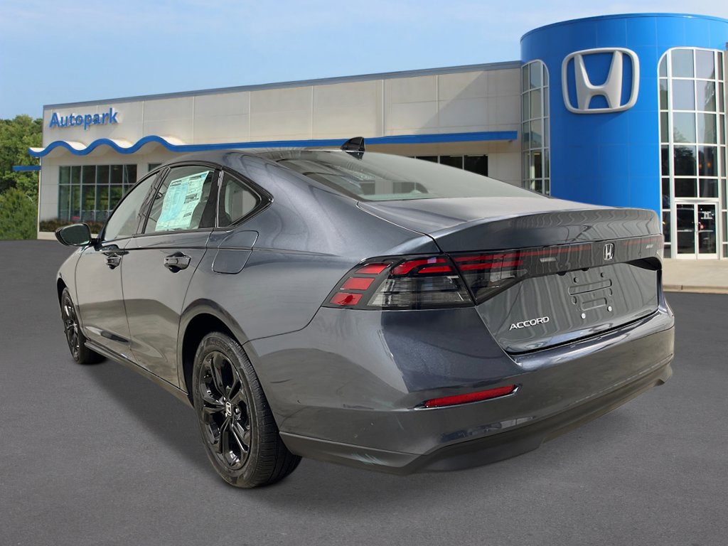 2025 Honda Accord SE photo 3