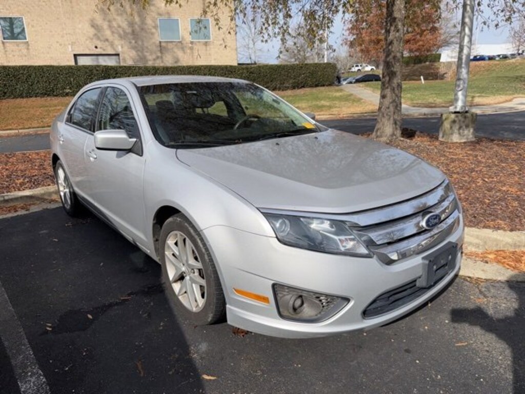 Used 2010 Ford Fusion SE Sedan