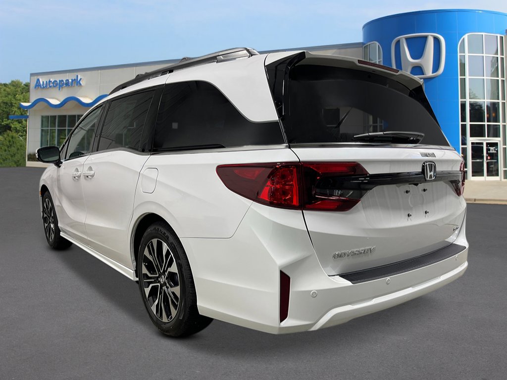 2026 Honda Odyssey Elite photo 3