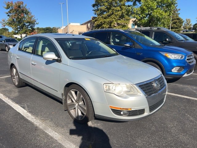 2010 Volkswagen Passat Komfort photo 3