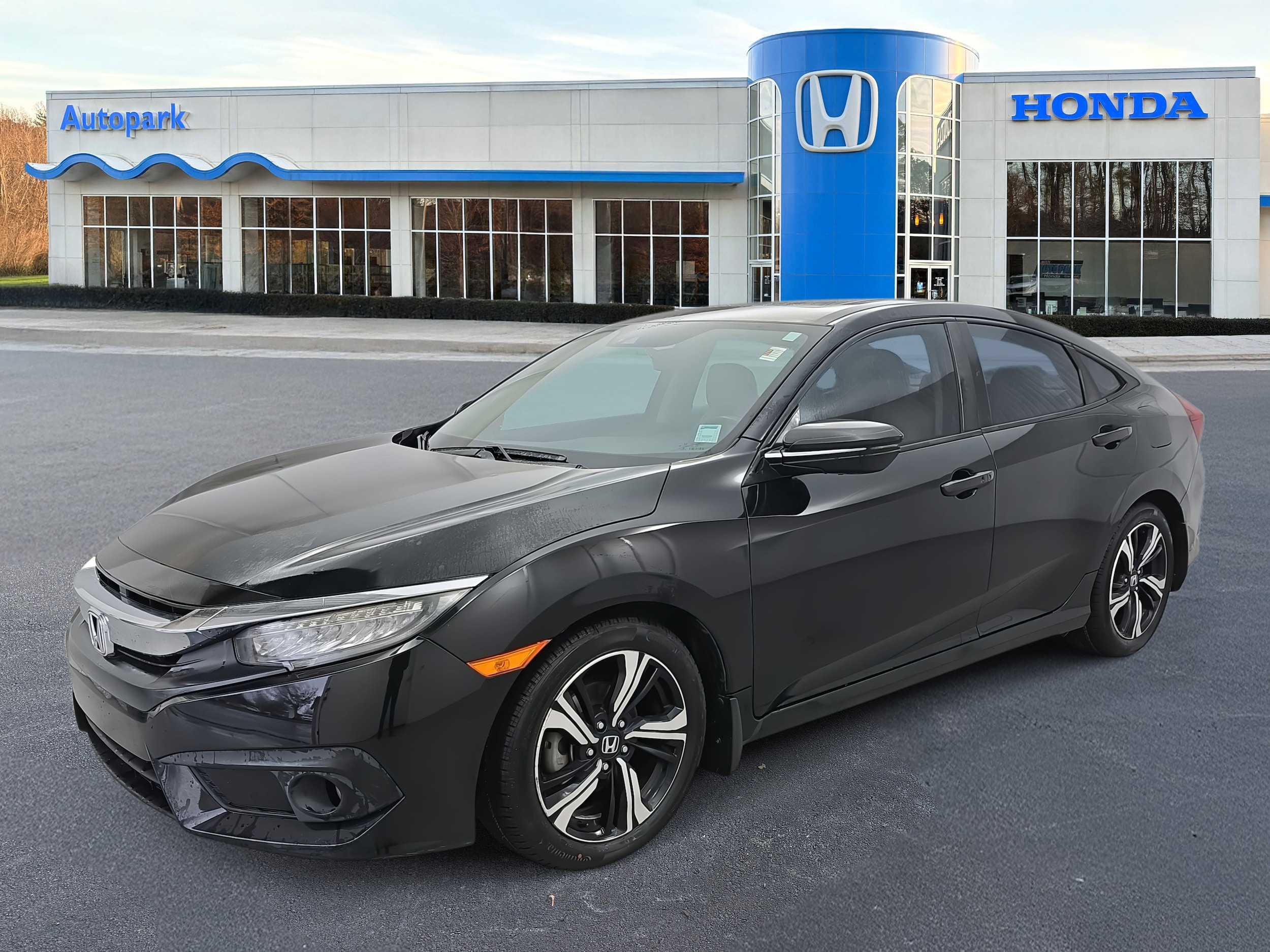 2017 Honda Civic Touring's photo