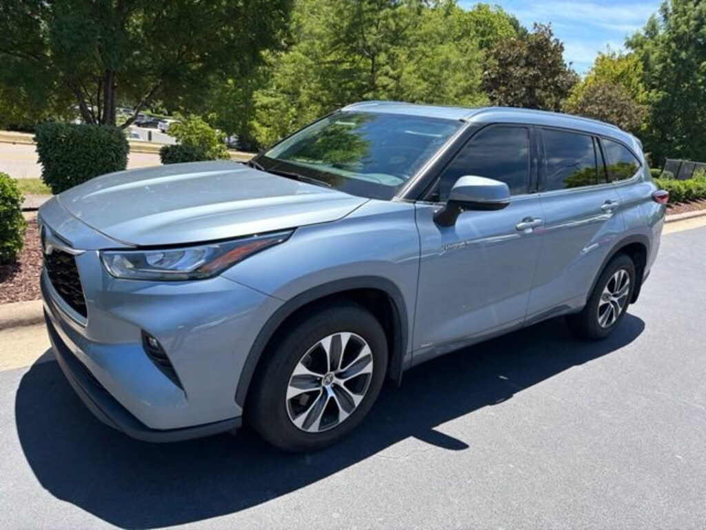 Used 2020 Toyota Highlander Hybrid Hybrid XLE SUV