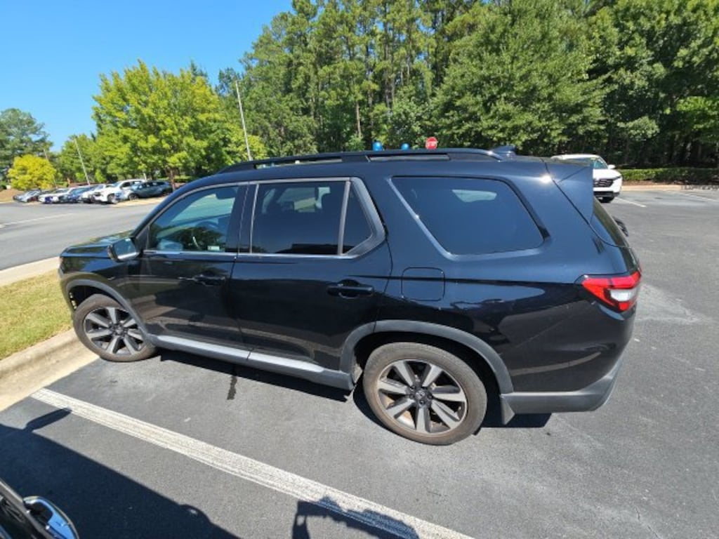 Used 2024 Honda Pilot Touring SUV