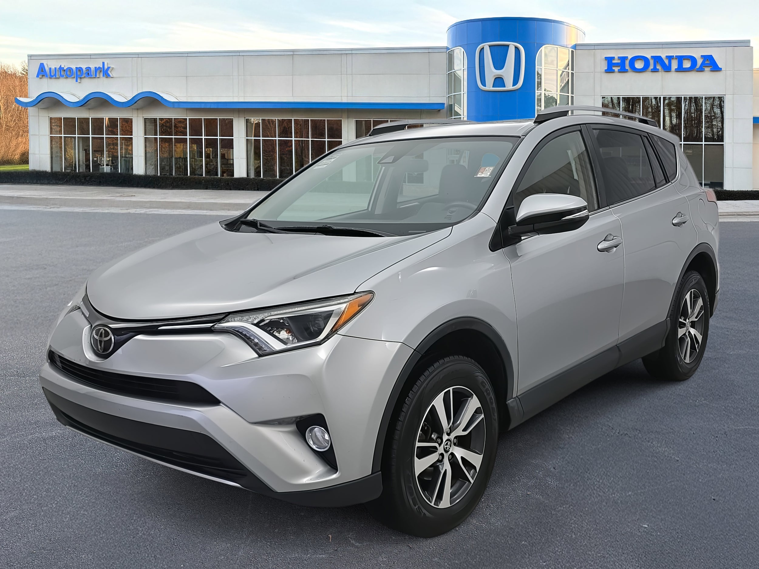 2018 Toyota RAV4 XLE
