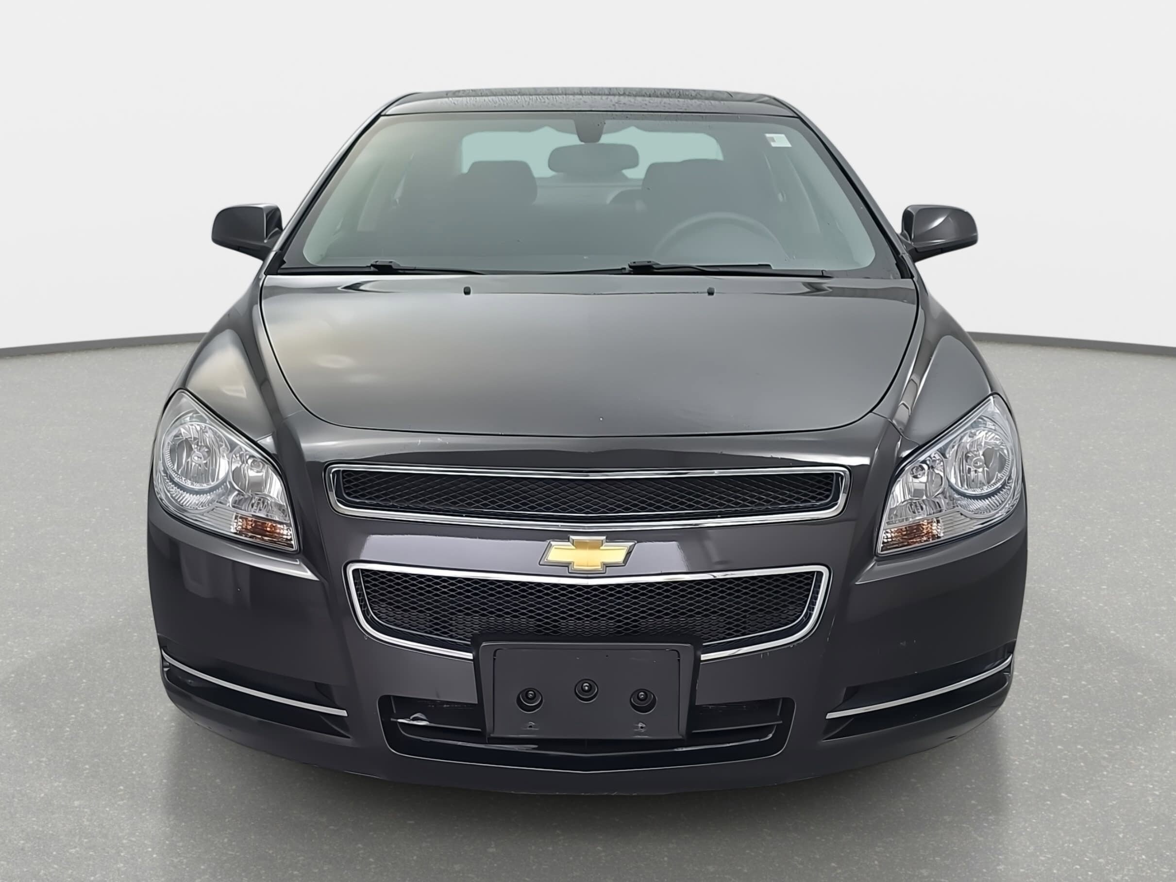 2010 Chevrolet Malibu 1LT photo 2