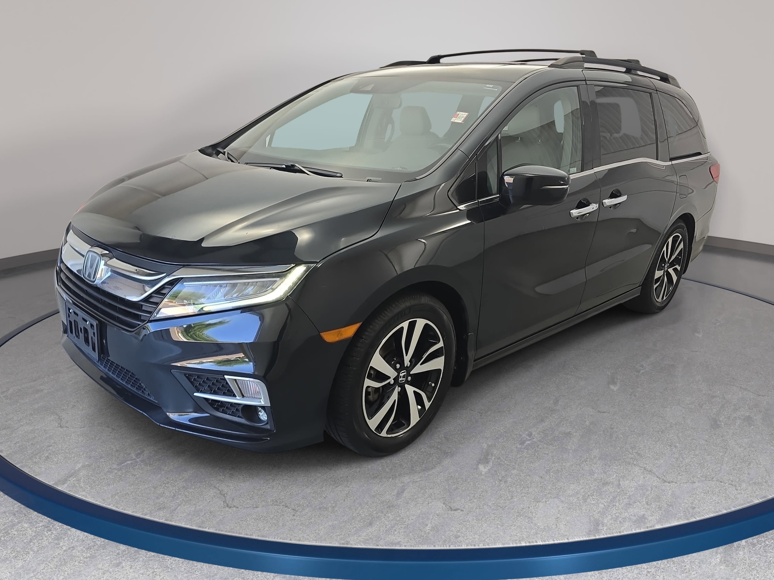 2019 Honda Odyssey Elite's photo