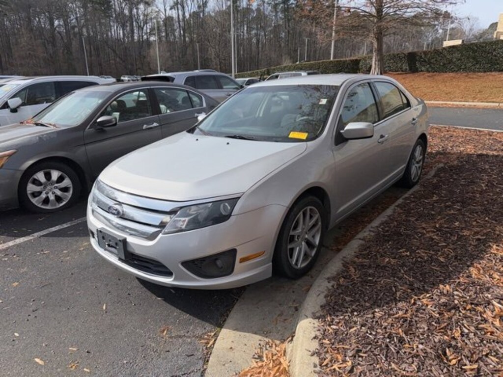 Used 2010 Ford Fusion SE Sedan