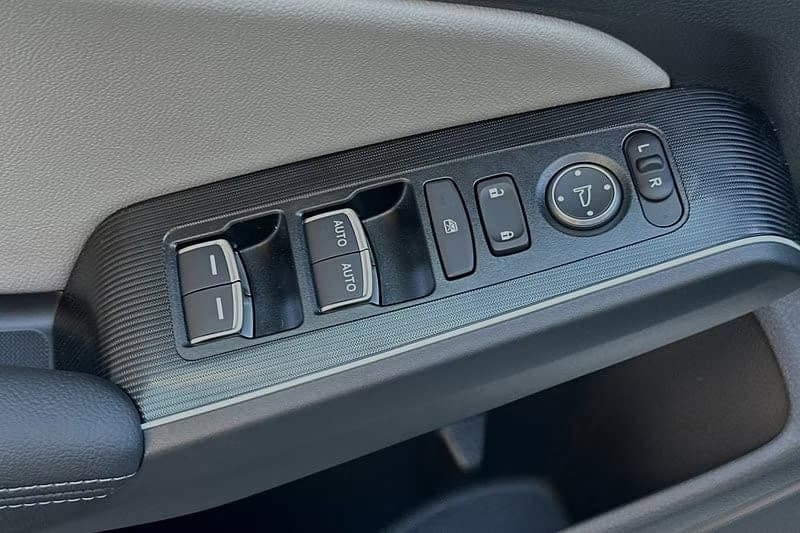 2025 Honda Civic Sport Touring - Photo 14