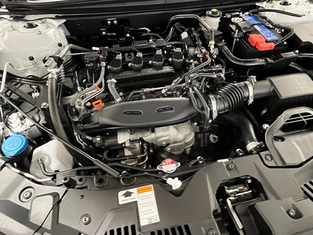 2025 Honda Accord SE - Photo 11
