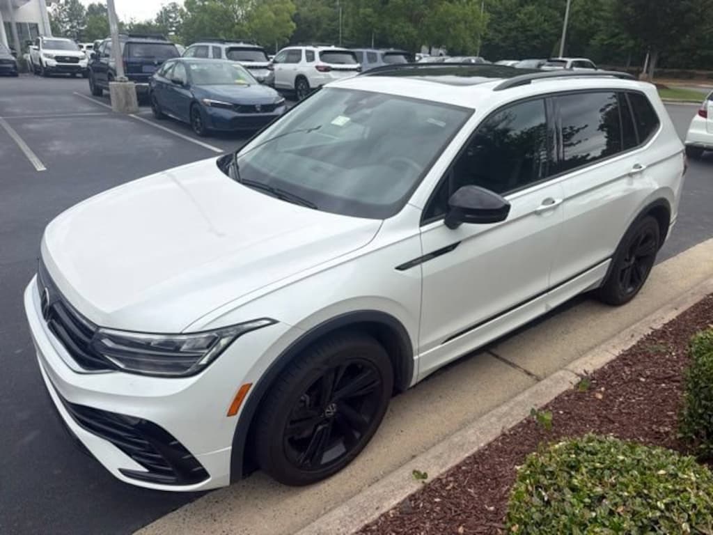 Used 2023 Volkswagen Tiguan SE R-Line Black SUV