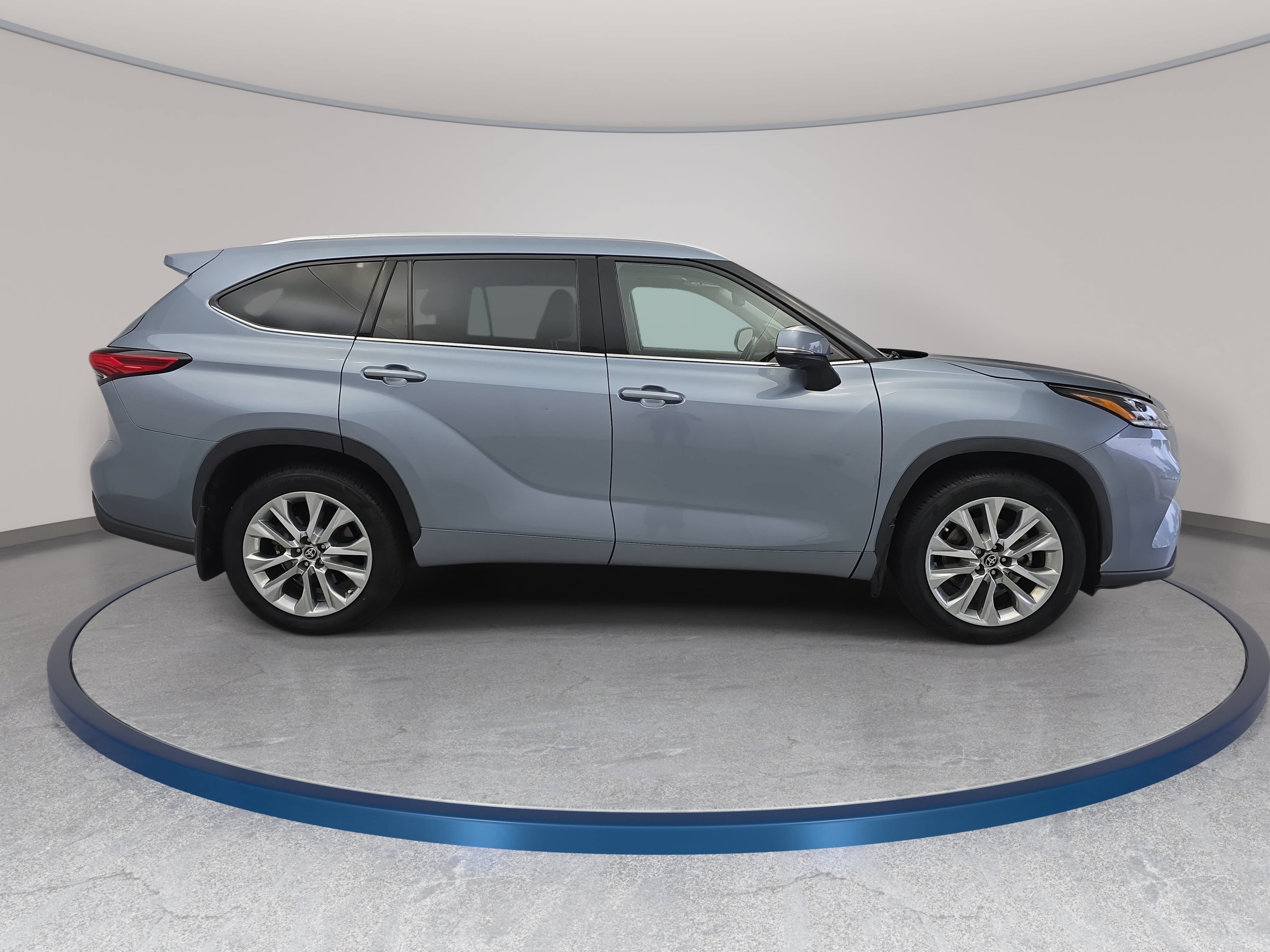 Used 2022 Toyota Highlander Limited SUV
